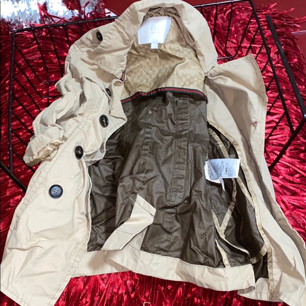 Gucci trench for toddler w/o belt!